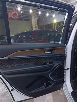 جیپ L گراند شیرۆکی